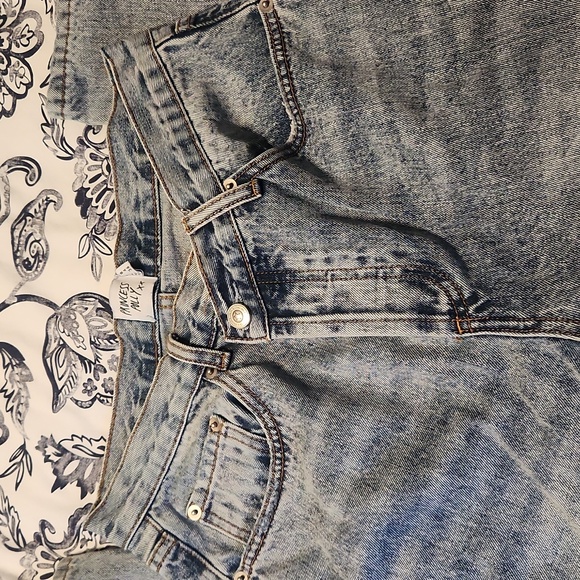 Princess Polly Holly Asymmetric straight leg jeans - Picture 3 of 7